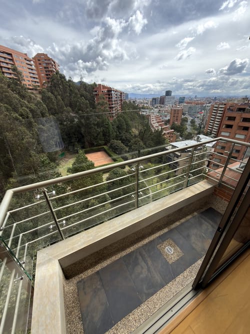 Apartamento de 4 alcobas en venta en Santa Barbara Oriental, Bogotá, 181 m² · foto 11 de 21