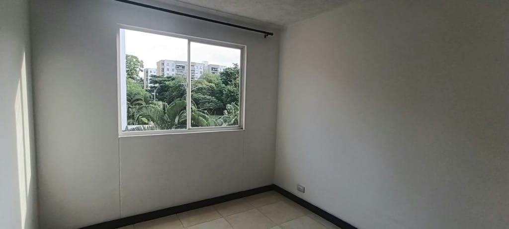 Apartamento de 2 alcobas en arriendo en Bochalema, Cali, 70 m² · foto 7 de 21