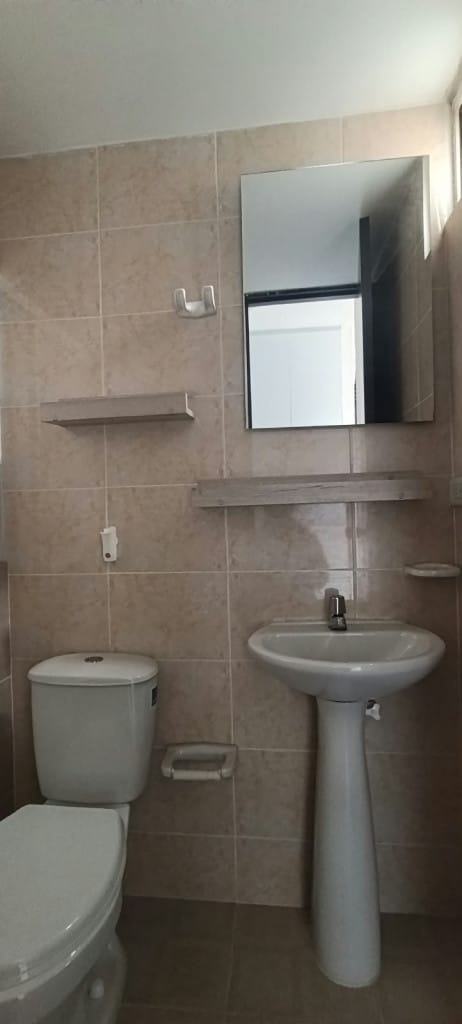 Apartamento de 2 alcobas en arriendo en Bochalema, Cali, 70 m² · foto 10 de 21