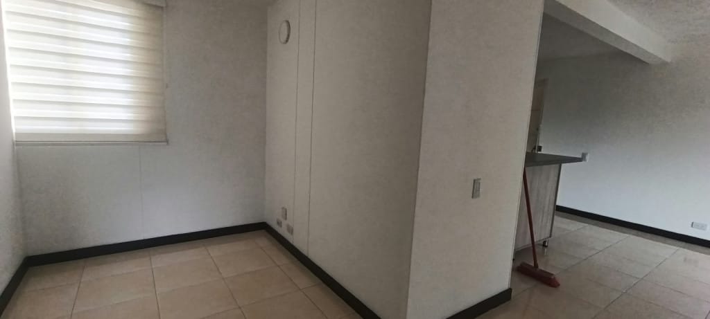 Apartamento de 2 alcobas en arriendo en Bochalema, Cali, 70 m² · foto 16 de 21