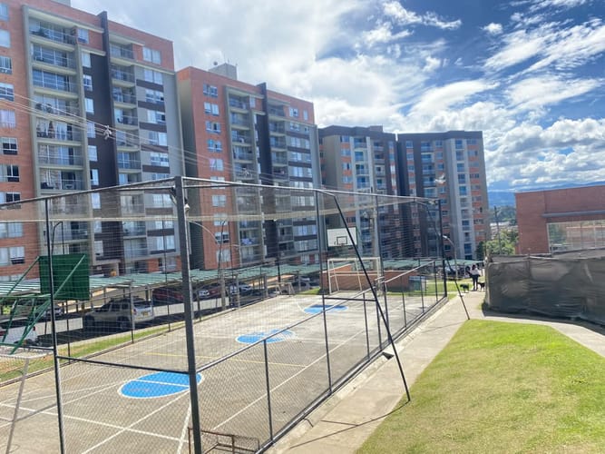 Apartamento de 2 alcobas en arriendo en El Faro, Rionegro, 63 m² · foto 8 de 11