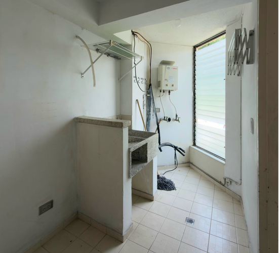 Apartamento de 3 alcobas en venta en Cañaveralejo, Cali, 75 m² · foto 8 de 13
