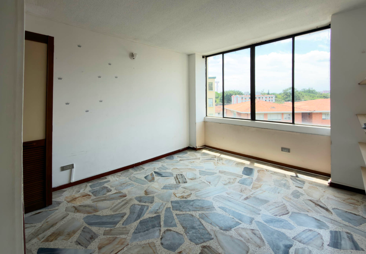 Apartamento de 3 alcobas en venta en Cañaveralejo, Cali, 75 m² · foto 9 de 13