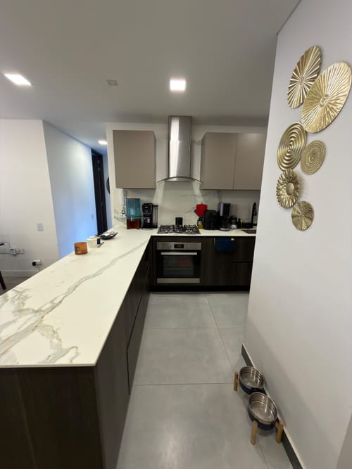 Apartamento de 2 alcobas en venta en Santa Barbara Oriental, Bogotá, 80 m² · foto 4 de 16