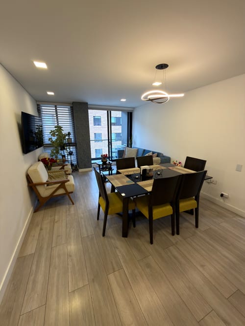 Apartamento de 2 alcobas en venta en Santa Barbara Oriental, Bogotá, 80 m² · foto 3 de 16