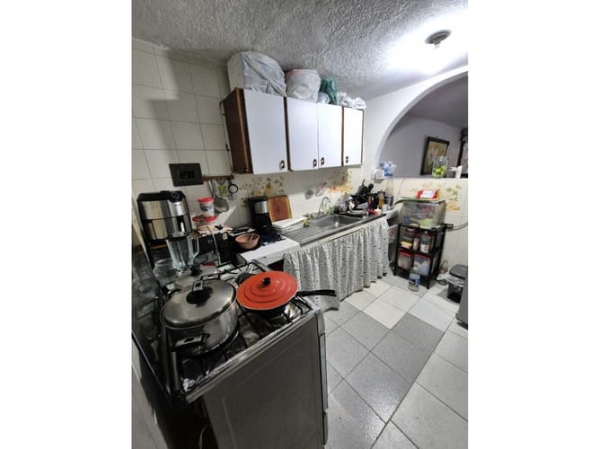 Casa de 8 alcobas en venta en La Nueva Base, Cali, 210 m² · foto 6 de 21
