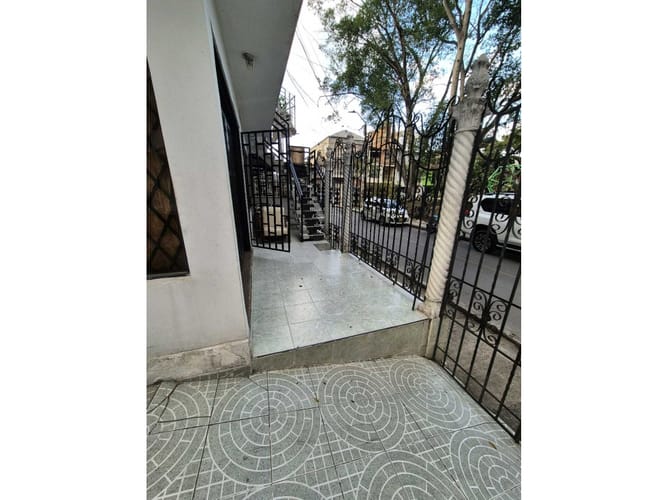 Casa de 8 alcobas en venta en La Nueva Base, Cali, 210 m² · foto 7 de 21