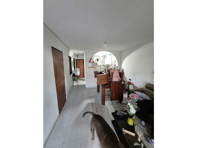 Casa de 8 alcobas en venta en La Nueva Base, Cali, 210 m² · foto 8 de 21