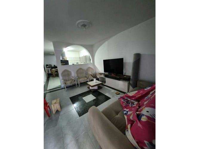 Casa de 8 alcobas en venta en La Nueva Base, Cali, 210 m² · foto 9 de 21