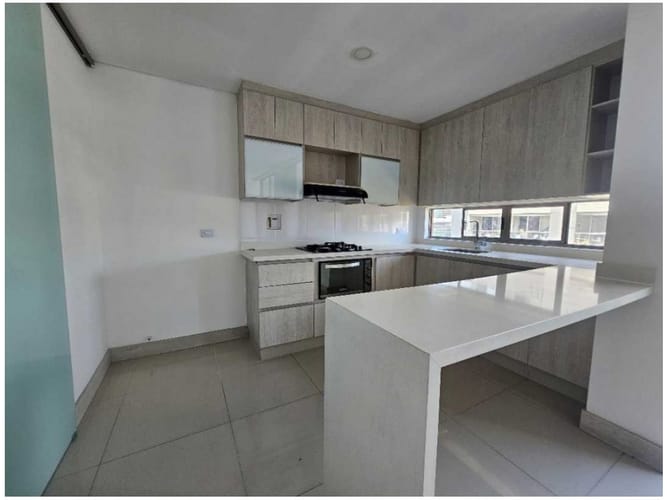Apartamento de 2 alcobas en venta en El Portal, Envigado, 86 m² · foto 5 de 10