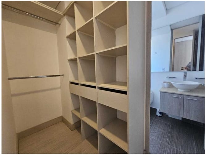 Apartamento de 2 alcobas en venta en El Portal, Envigado, 86 m² · foto 7 de 10