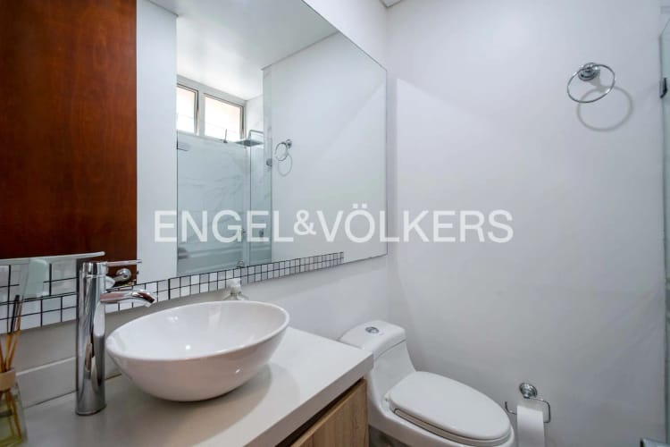 Apartamento de 3 alcobas en venta en Los Rosales, Bogotá, 193 m² · foto 10 de 18