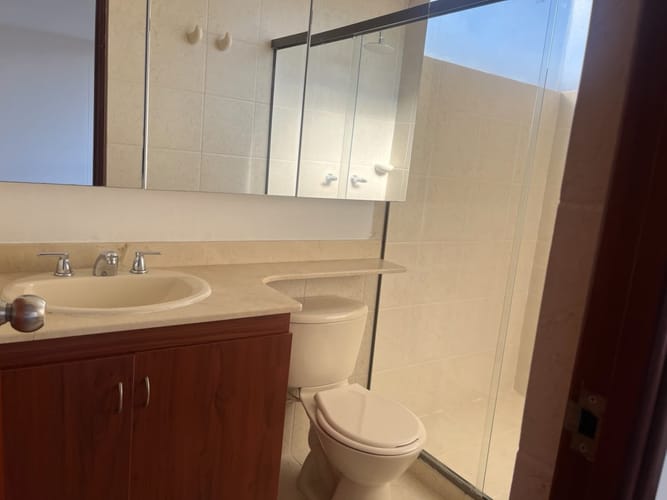 Apartamento de 3 alcobas en venta en La Florida, Medellín, 130 m² · foto 2 de 11