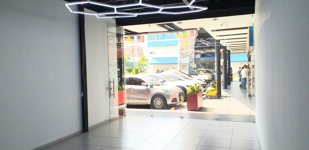 Local en arriendo en Nueva Tequendama, Cali, 33 m² · foto 3 de 6