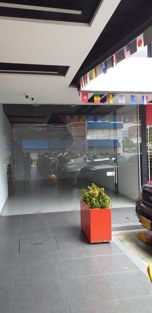 Local en arriendo en Nueva Tequendama, Cali, 33 m² · foto 4 de 6