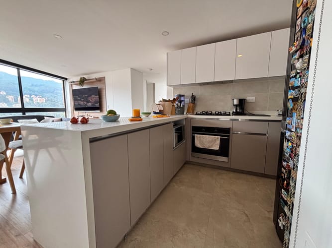 Apartamento de 2 alcobas en venta en Cedritos, Bogotá, 88 m² · foto 8 de 24