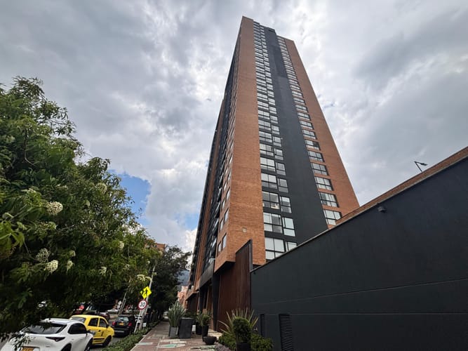 Apartamento de 2 alcobas en venta en Cedritos, Bogotá, 88 m² · foto 22 de 24