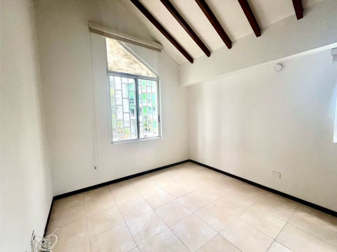 Casa de 3 alcobas en venta en Avenida 19 Norte, Armenia, 137 m² · foto 11 de 18