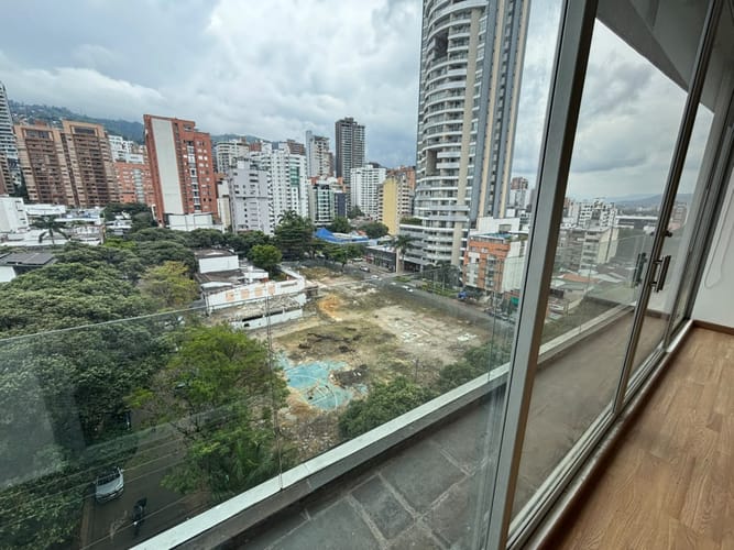 Apartamento de 3 alcobas en arriendo en Cabecera Del Llano, Bucaramanga, 100 m² · foto 3 de 22