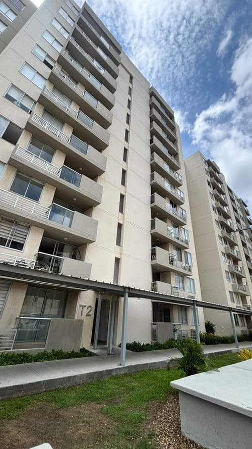 Apartamento de 3 alcobas en arriendo en Villa Carolina, Barranquilla, 85 m² · foto 2 de 20