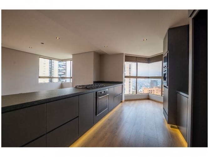 Apartamento de 2 alcobas en venta en Provenza, Medellín, 211 m² · foto 9 de 19