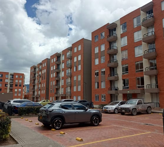 Apartamento de 3 alcobas en venta en Verganzo, Tocancipá, 55 m² · foto 2 de 21