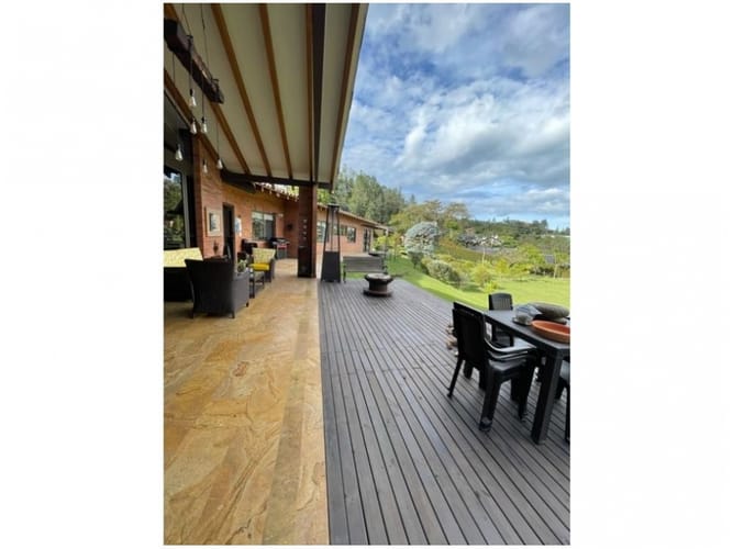 Casa de 4 alcobas en venta en Loma Del Escobero, Envigado, 515 m² · foto 6 de 18