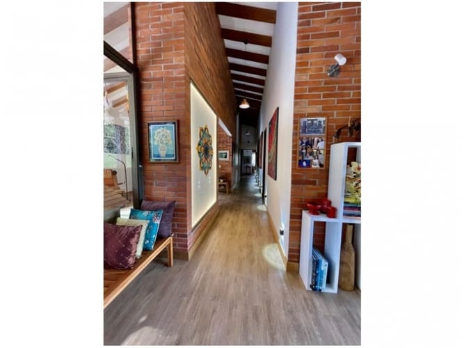 Casa de 4 alcobas en venta en Loma Del Escobero, Envigado, 515 m² · foto 14 de 18