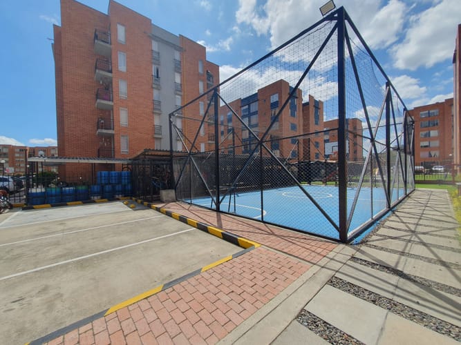 Apartamento de 3 alcobas en venta en Gran Granada, Bogotá, 66 m² · foto 4 de 24