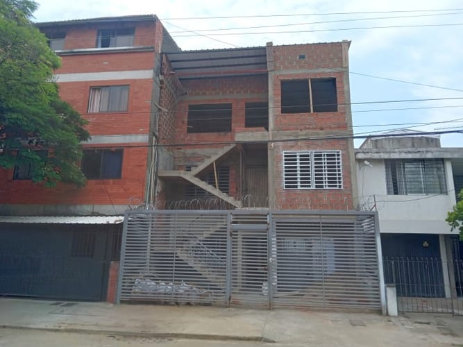 Edificio en venta en Colseguros Andes, Cali, 495 m² · foto 2 de 24