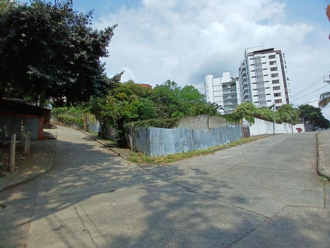 Lote en venta en Bellavista, Cali, 800 m² · foto 2 de 24