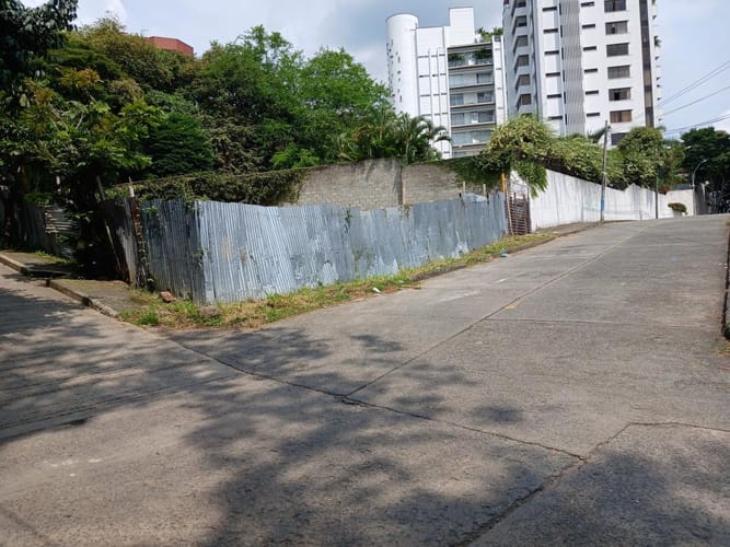 Lote en venta en Bellavista, Cali, 800 m² · foto 5 de 24