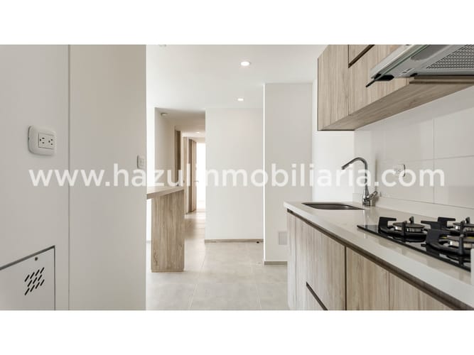 Apartamento de 3 alcobas en arriendo en Baja Suiza, Manizales, 76 m² · foto 2 de 20