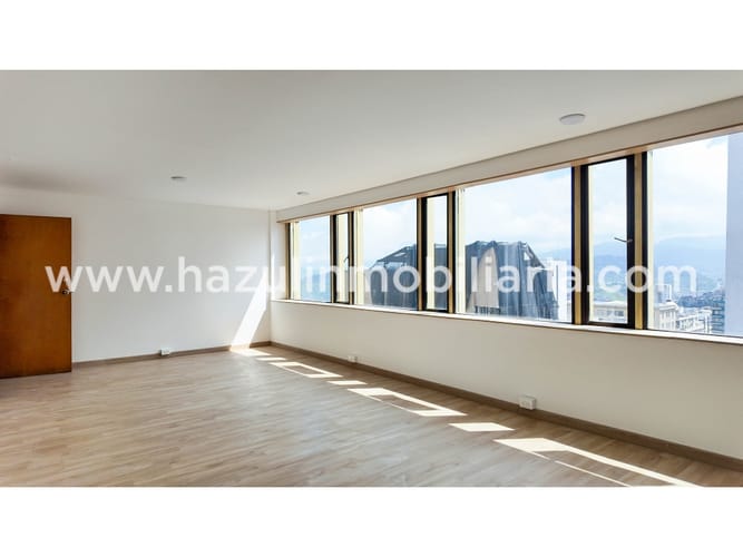 Oficina en venta en El Centro, Manizales, 33 m² · foto 2 de 3