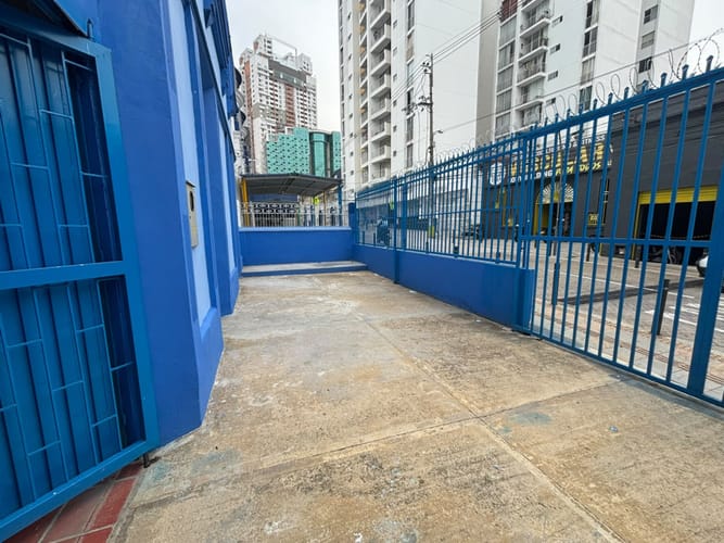 Bodega en arriendo en Centro, Bucaramanga, 480 m² · foto 6 de 7