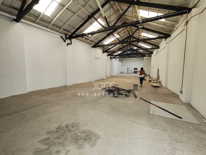 Bodega en arriendo en Boston, Medellín, 360 m² · foto 3 de 10