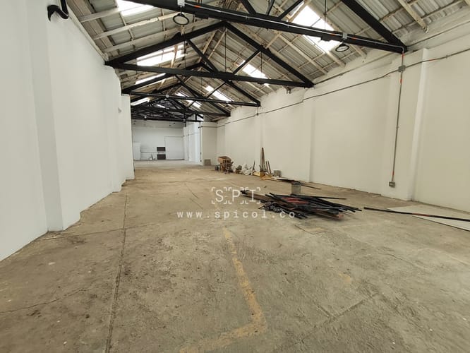 Bodega en arriendo en Boston, Medellín, 360 m² · foto 10 de 10