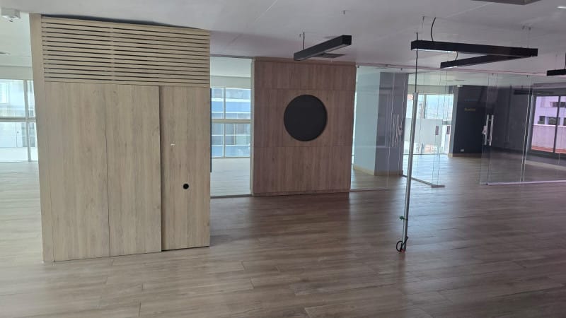 Oficina en arriendo en Santa María De Los Ángeles, Medellín, 245 m² · foto 9 de 12