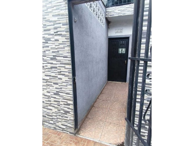 Edificio en venta en El Jardin, Cali, 500 m² · foto 2 de 15
