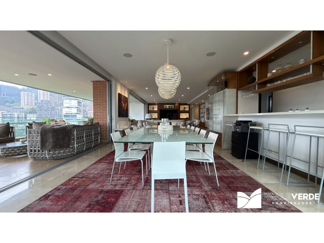 Apartamento de 3 alcobas en venta en Las Lomas, Medellín, 406 m² · foto 8 de 24