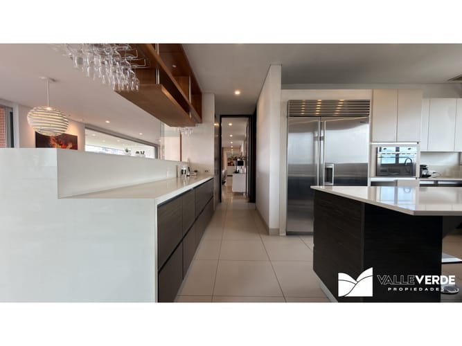 Apartamento de 3 alcobas en venta en Las Lomas, Medellín, 406 m² · foto 10 de 24