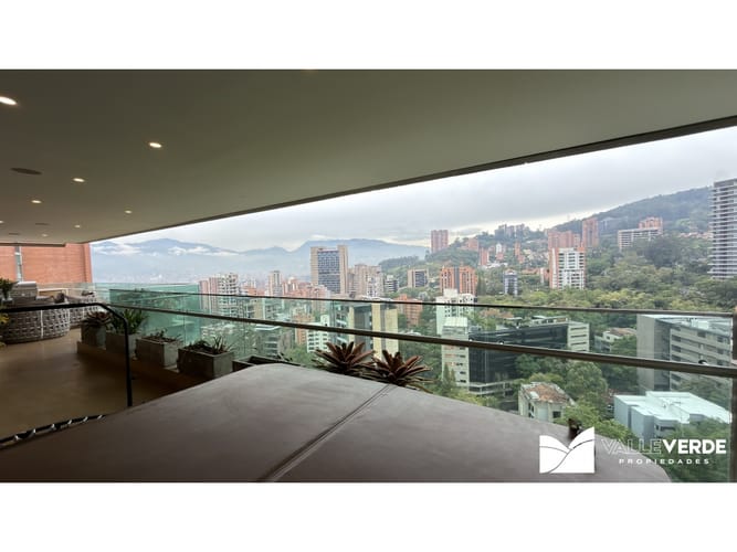 Apartamento de 3 alcobas en venta en Las Lomas, Medellín, 406 m² · foto 13 de 24