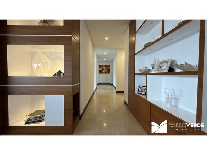 Apartamento de 3 alcobas en venta en Las Lomas, Medellín, 406 m² · foto 14 de 24
