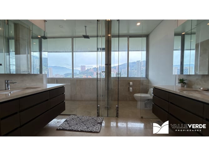 Apartamento de 3 alcobas en venta en Las Lomas, Medellín, 406 m² · foto 18 de 24
