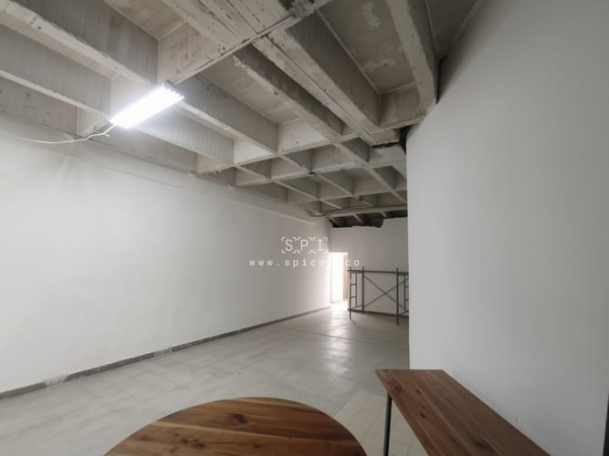 Local en arriendo en Estacion Villa, Medellín, 105 m² · foto 2 de 12