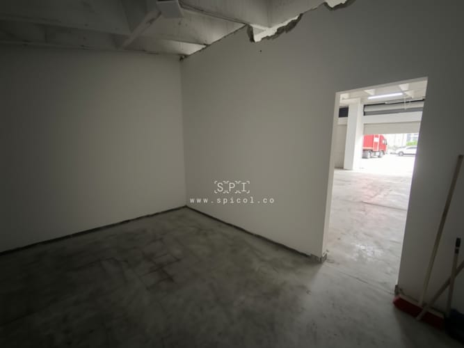 Local en arriendo en Estacion Villa, Medellín, 105 m² · foto 5 de 12