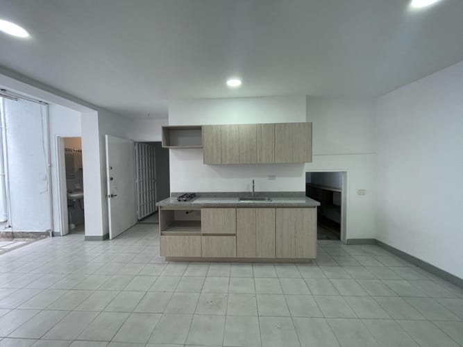 Edificio en venta en San Vicente, Cali, 330 m² · foto 4 de 17