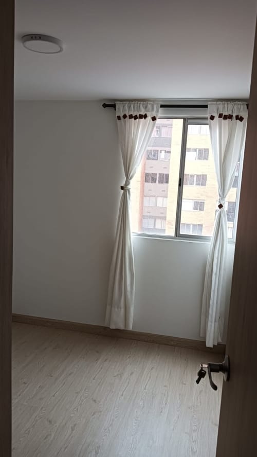 Apartamento de 3 alcobas en venta en Fontibon, Bogotá, 41 m² · foto 5 de 12