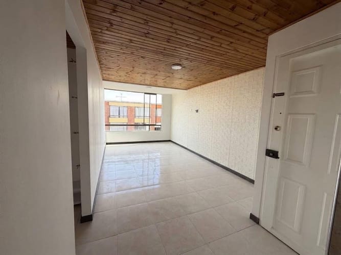 Apartamento de 3 alcobas en venta en Modelia, Bogotá, 64 m² · foto 3 de 24