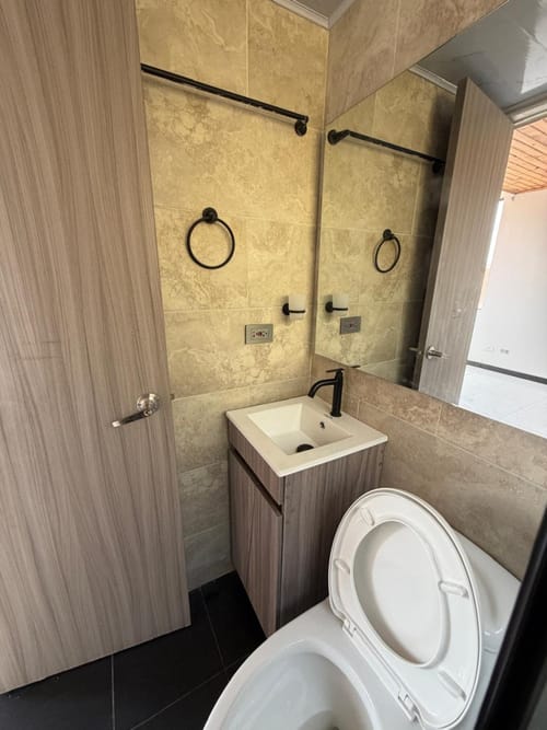 Apartamento de 3 alcobas en venta en Modelia, Bogotá, 64 m² · foto 18 de 24
